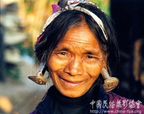佤族是一个古老的民族