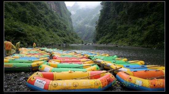 nEO_IMG_整装待发