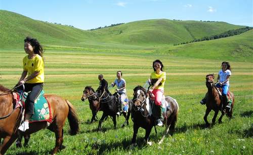 四条精品旅游线游历壮美内蒙古